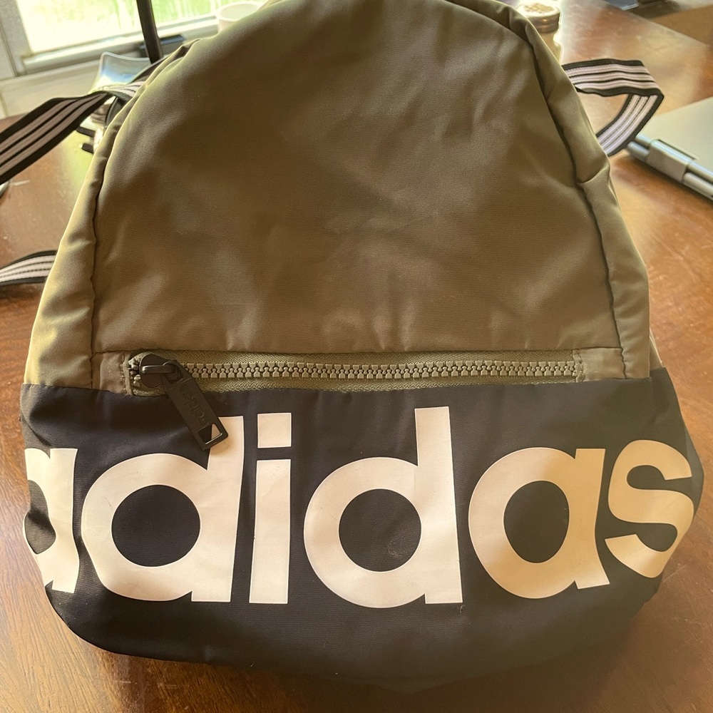 Mini ADIDAS backpack - Picture 1 of 3